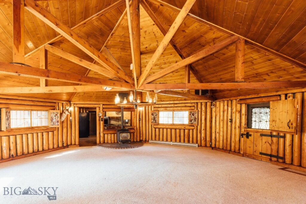 124 Deep Creek Road, Livingston MT 59047