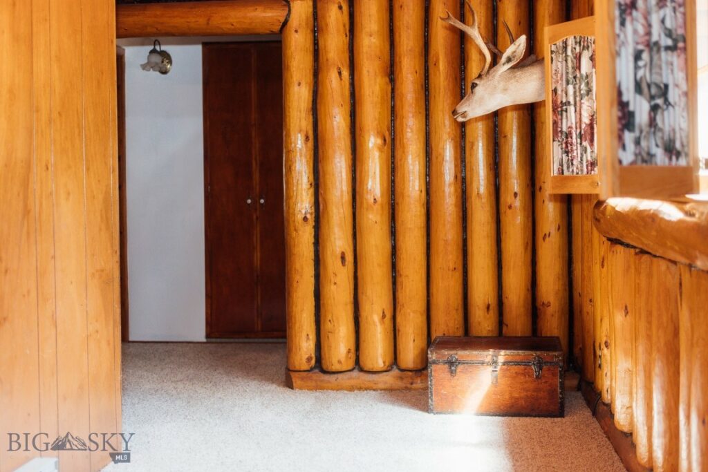 124 Deep Creek Road, Livingston MT 59047