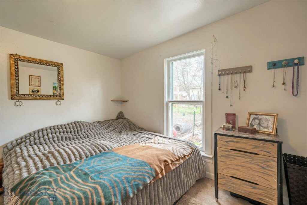 124 S M Street, Livingston MT 59047