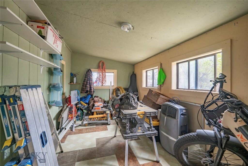 124 S M Street, Livingston MT 59047