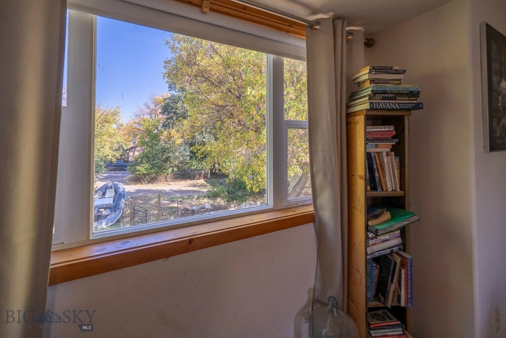 124 S M Street, Livingston MT 59047