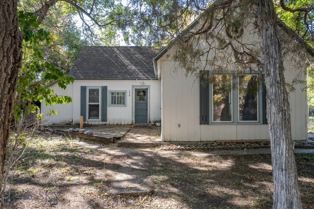 124 S M Street, Livingston MT 59047