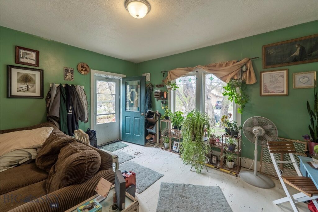 124 S M Street, Livingston MT 59047