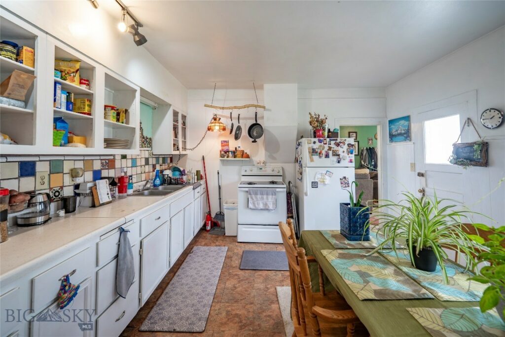 124 S M Street, Livingston MT 59047