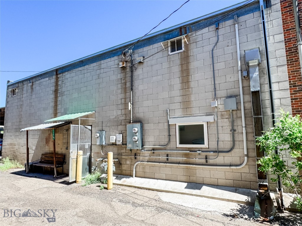 124/126 S 2nd Street, Livingston MT 59047