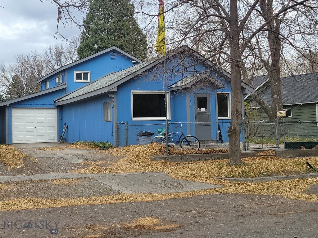 127 S M Street, Livingston MT 59047
