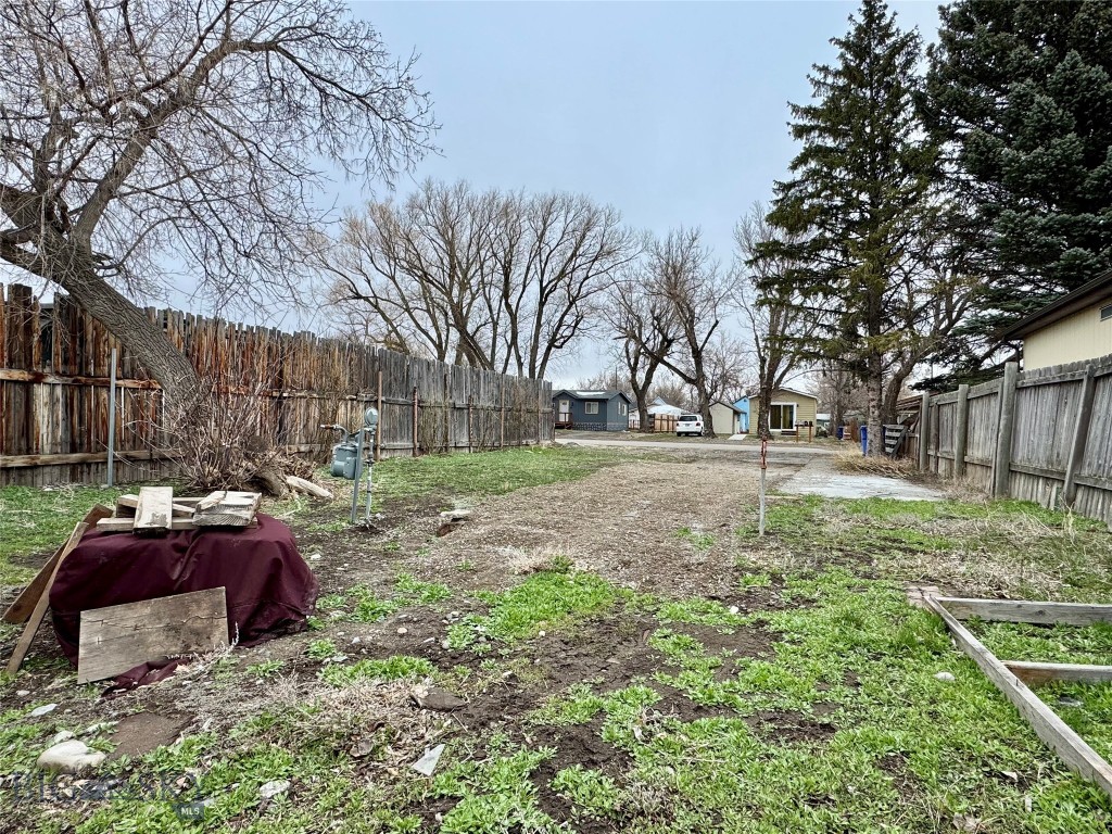 128 S P St., Livingston MT 59047
