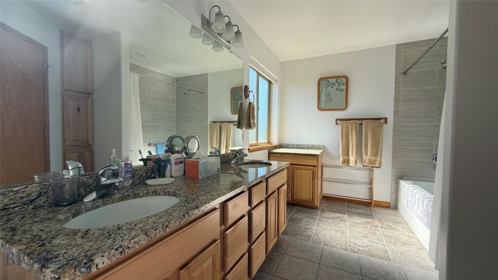 129 E Tobiano Trail, Belgrade MT 59714