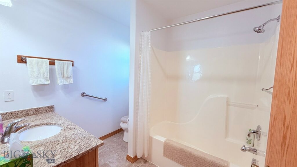129 E Tobiano Trail, Belgrade MT 59714