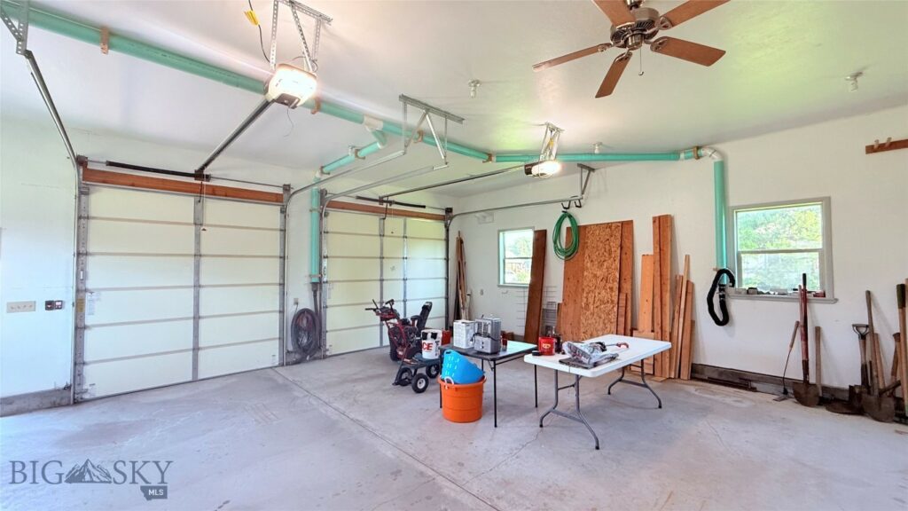 129 E Tobiano Trail, Belgrade MT 59714