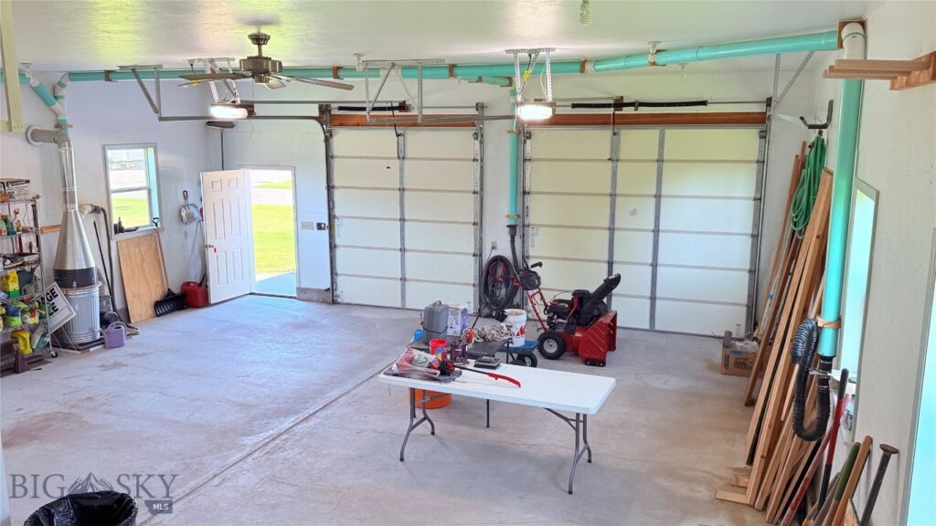 129 E Tobiano Trail, Belgrade MT 59714