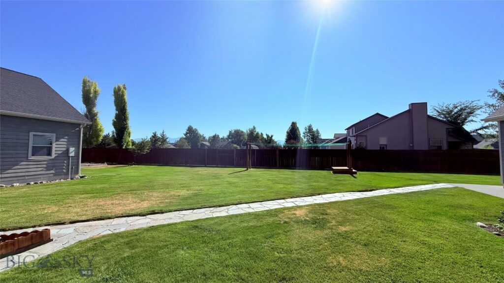 129 E Tobiano Trail, Belgrade MT 59714