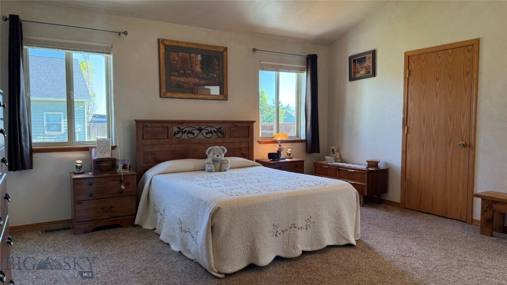 129 E Tobiano Trail, Belgrade MT 59714