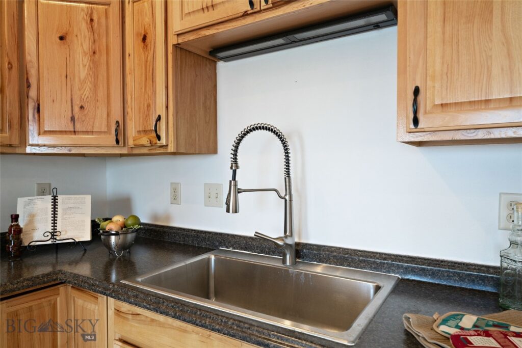 129 Village Drive, Belgrade MT 59714