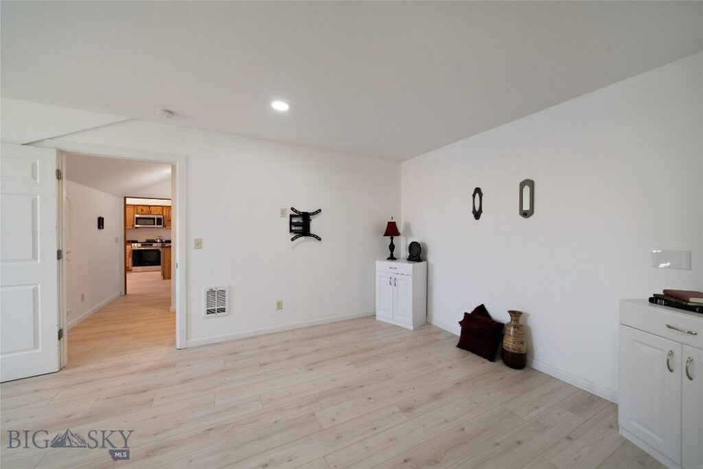 129 Village Drive, Belgrade MT 59714