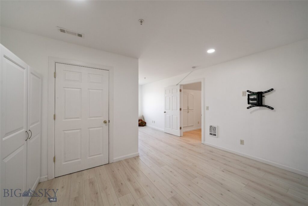 129 Village Drive, Belgrade MT 59714