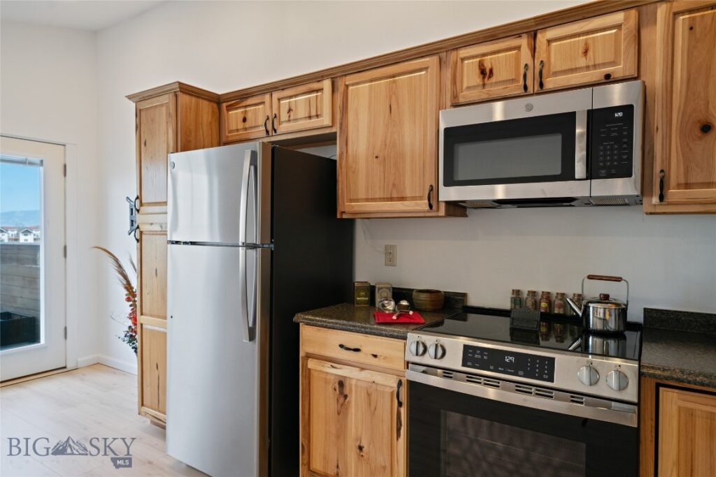 129 Village Drive, Belgrade MT 59714