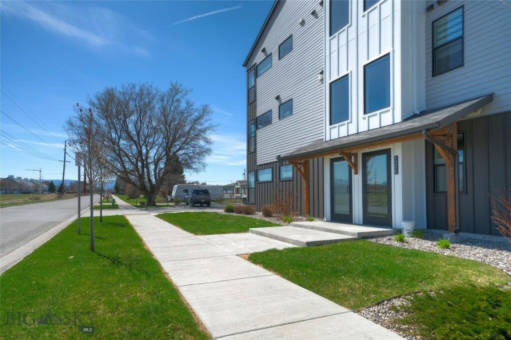 1295 Thomas Drive, Bozeman MT 59718