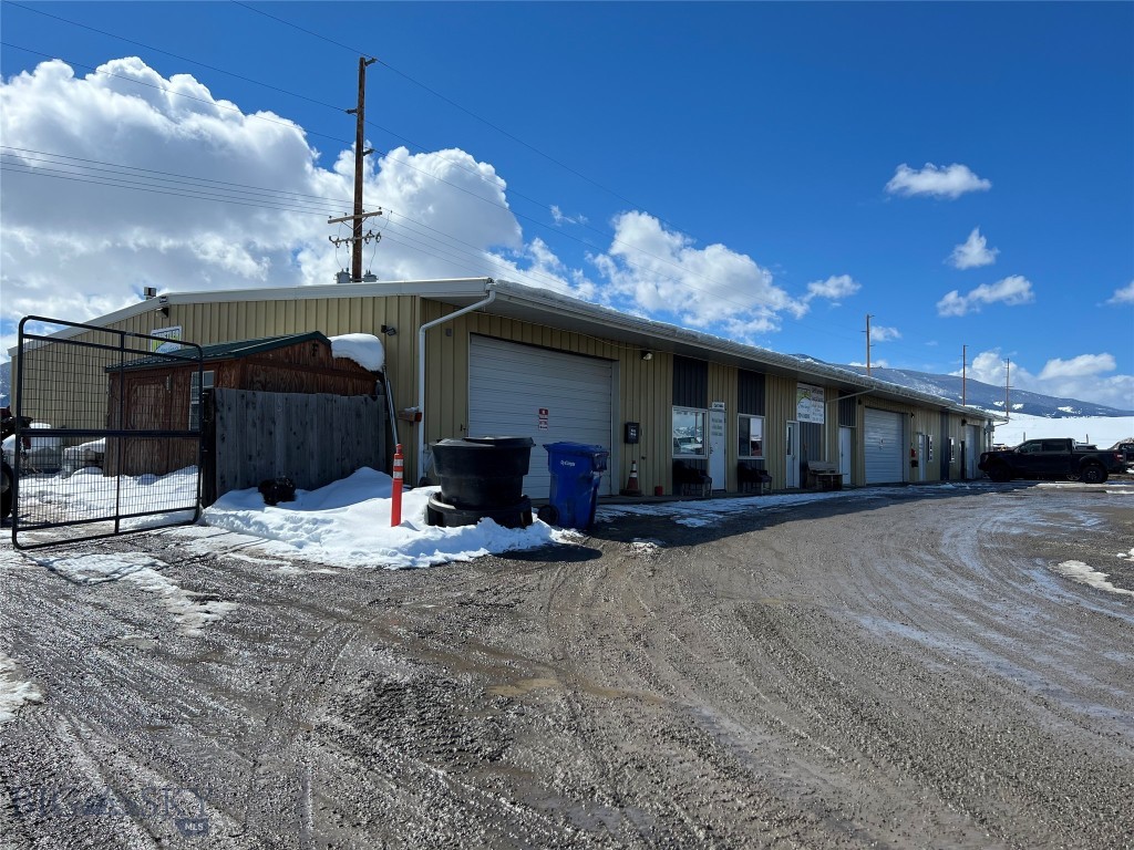 1296 US Highway 10 Highway W, Livingston MT 59047