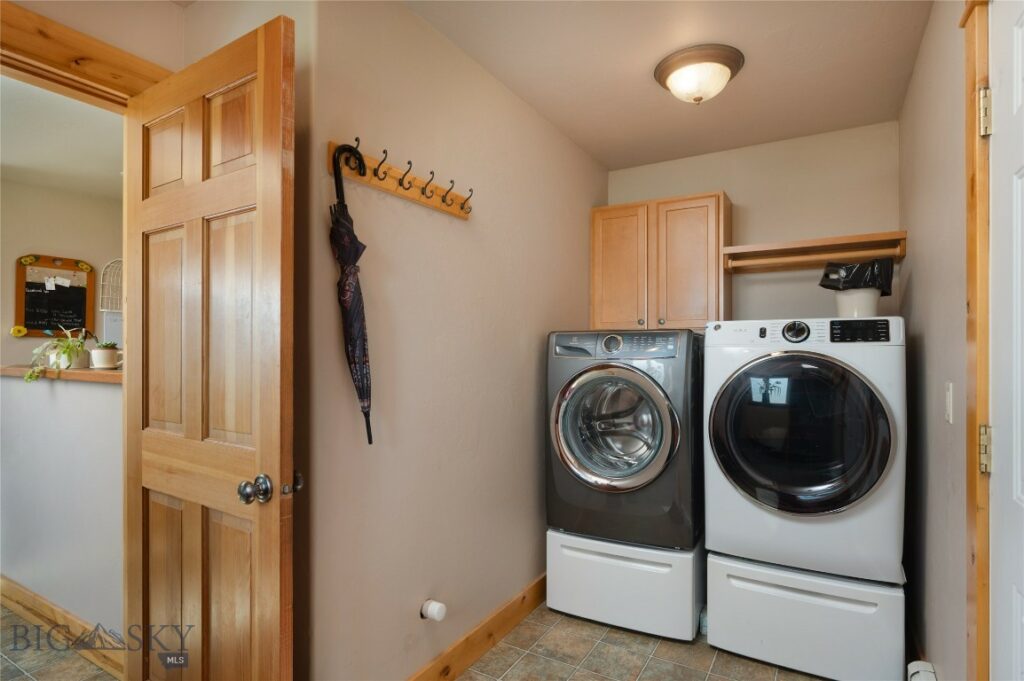 130 4 Dot Lane, Belgrade MT 59714