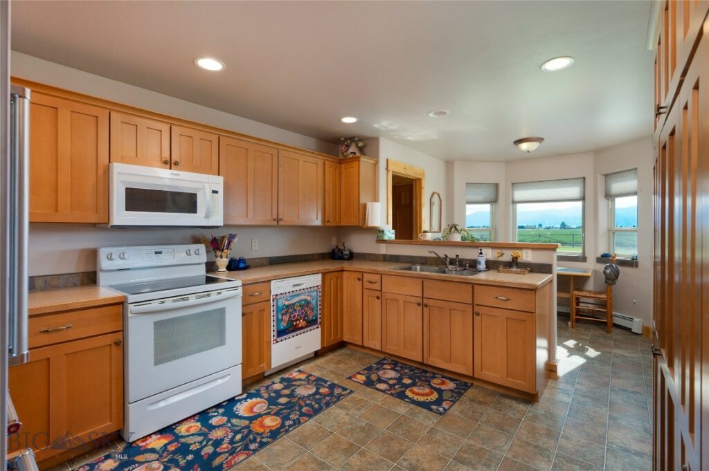 130 4 Dot Lane, Belgrade MT 59714