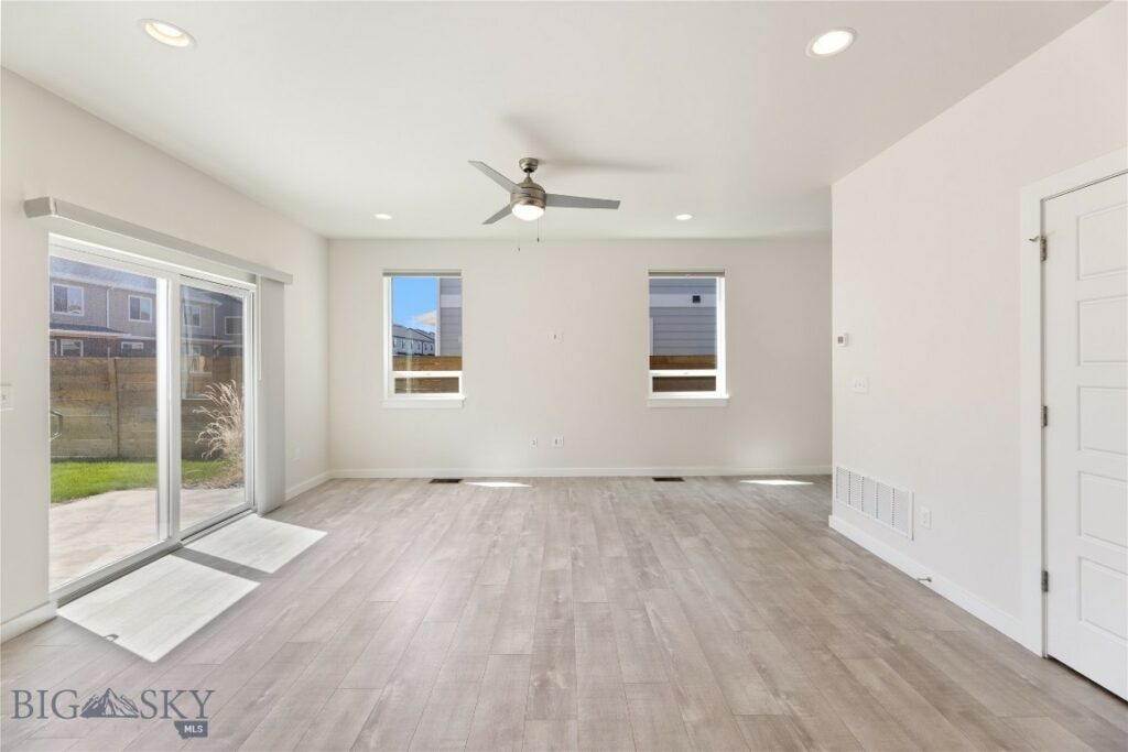 1302 Grover Lane, Belgrade MT 59714