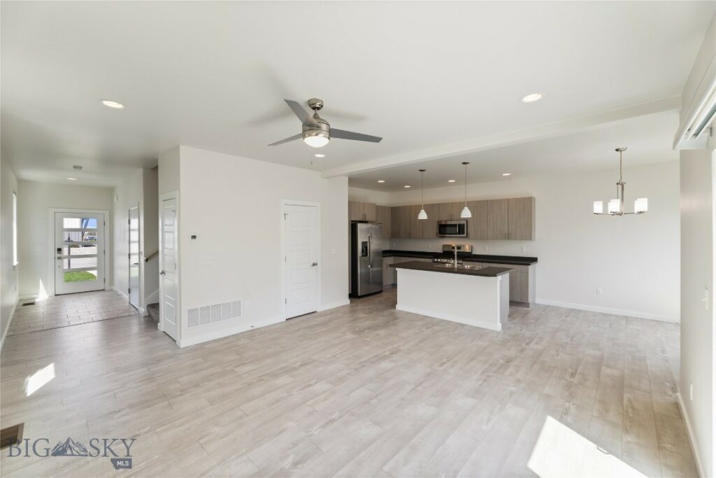 1302 Grover Lane, Belgrade MT 59714