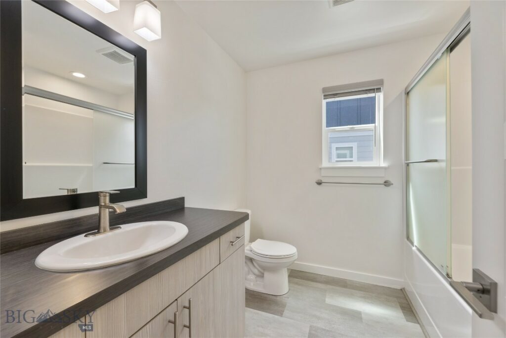 1302 Grover Lane, Belgrade MT 59714