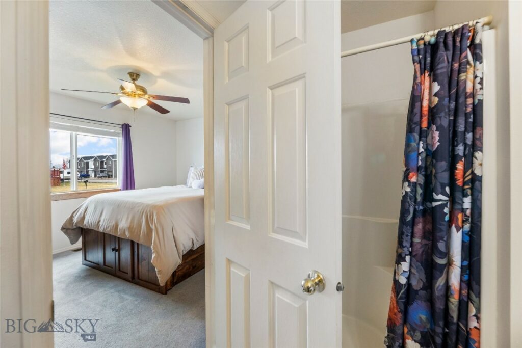 1302 W Summit Street, Livingston MT 59047