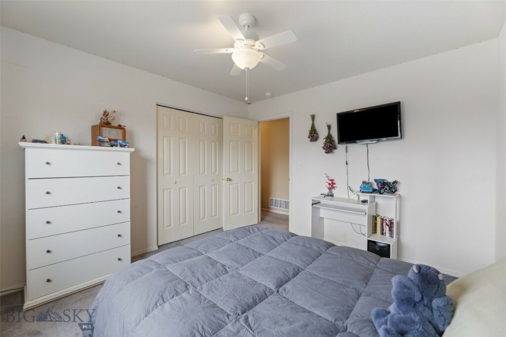 1302 W Summit Street, Livingston MT 59047