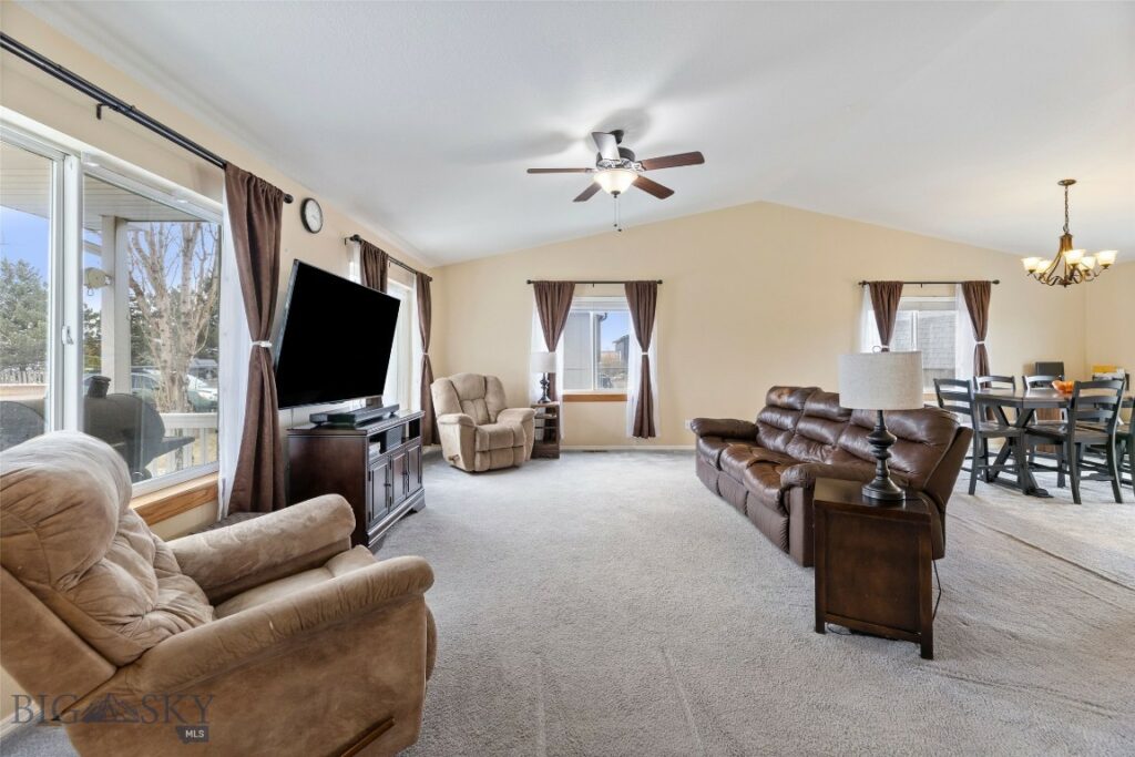 1302 W Summit Street, Livingston MT 59047