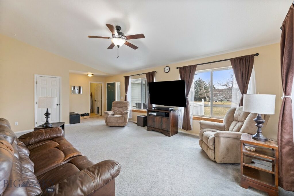 1302 W Summit Street, Livingston MT 59047
