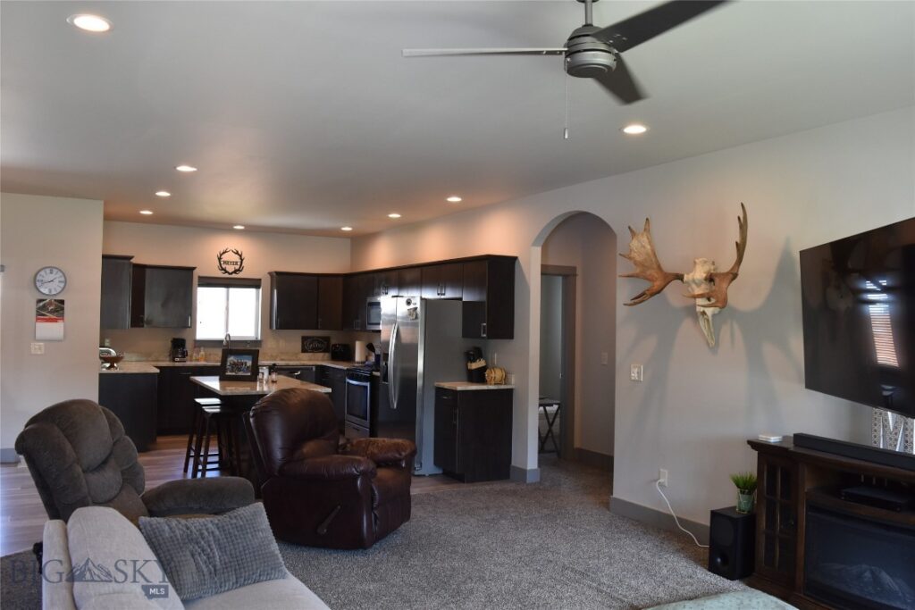 1303 Prairie Dawn, Belgrade MT 59714