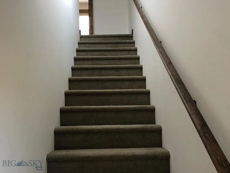 1304 Ingomar Boulevard, Belgrade MT 59714