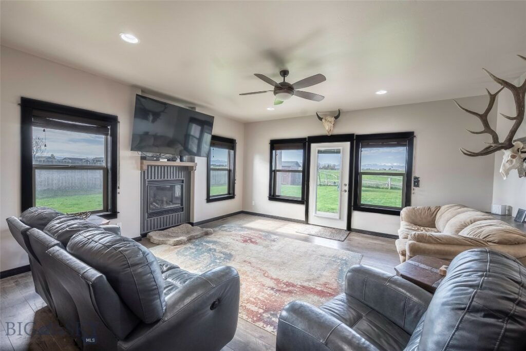 1305 Powers Boulevard, Belgrade MT 59714