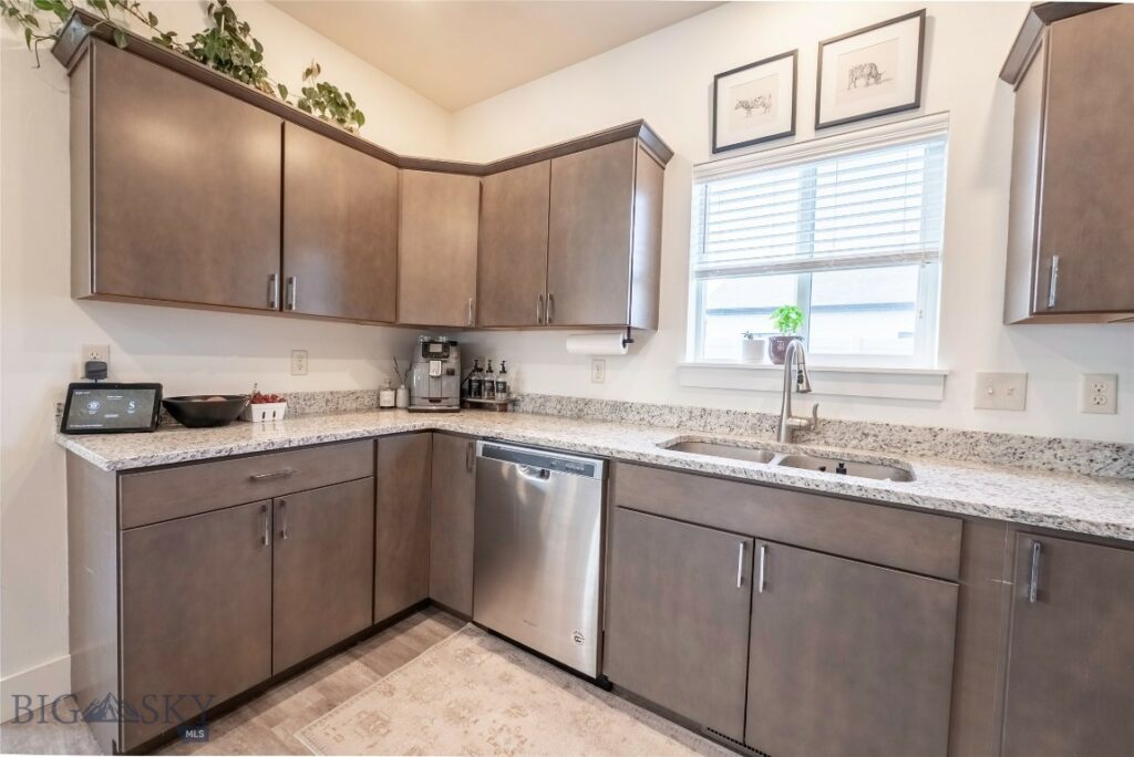1306 Scooter Lane, Belgrade MT 59714