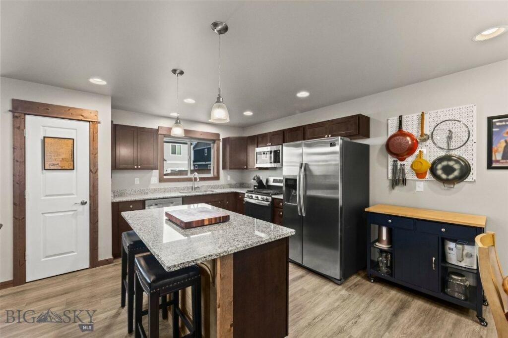 1307 Fozzie Lane, Belgrade MT 59714