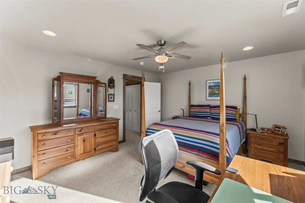 1307 Fozzie Lane, Belgrade MT 59714