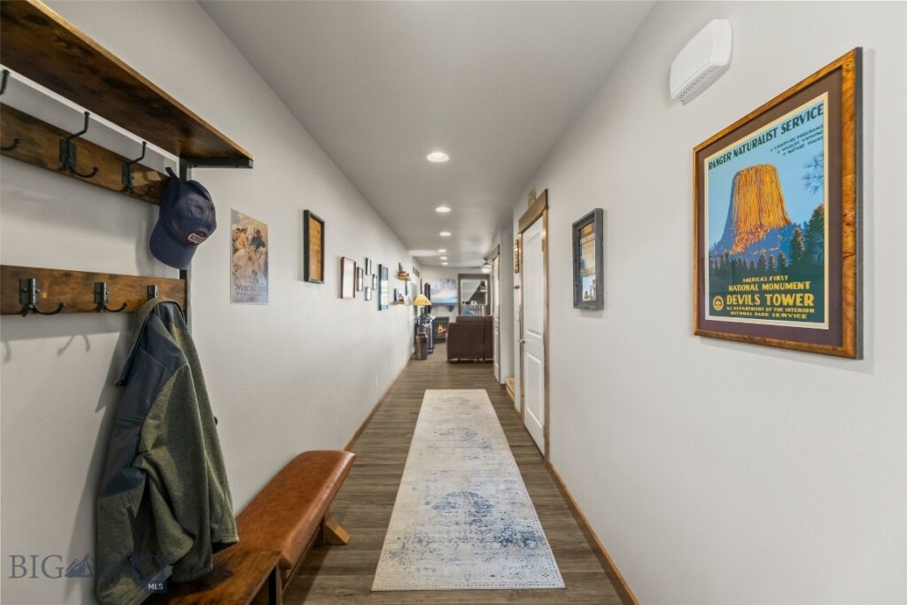 1307 Fozzie Lane, Belgrade MT 59714