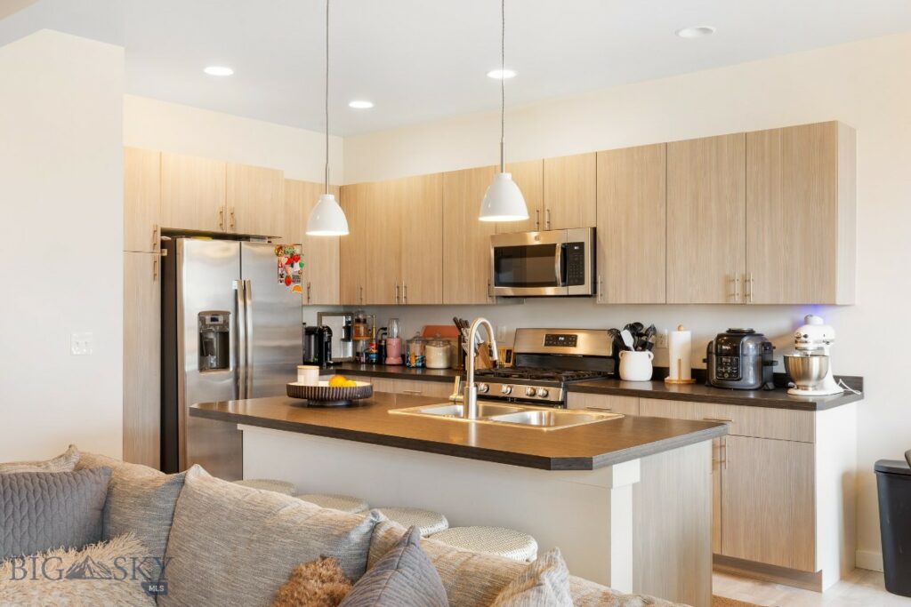 1307 Grover Lane, Belgrade MT 59714