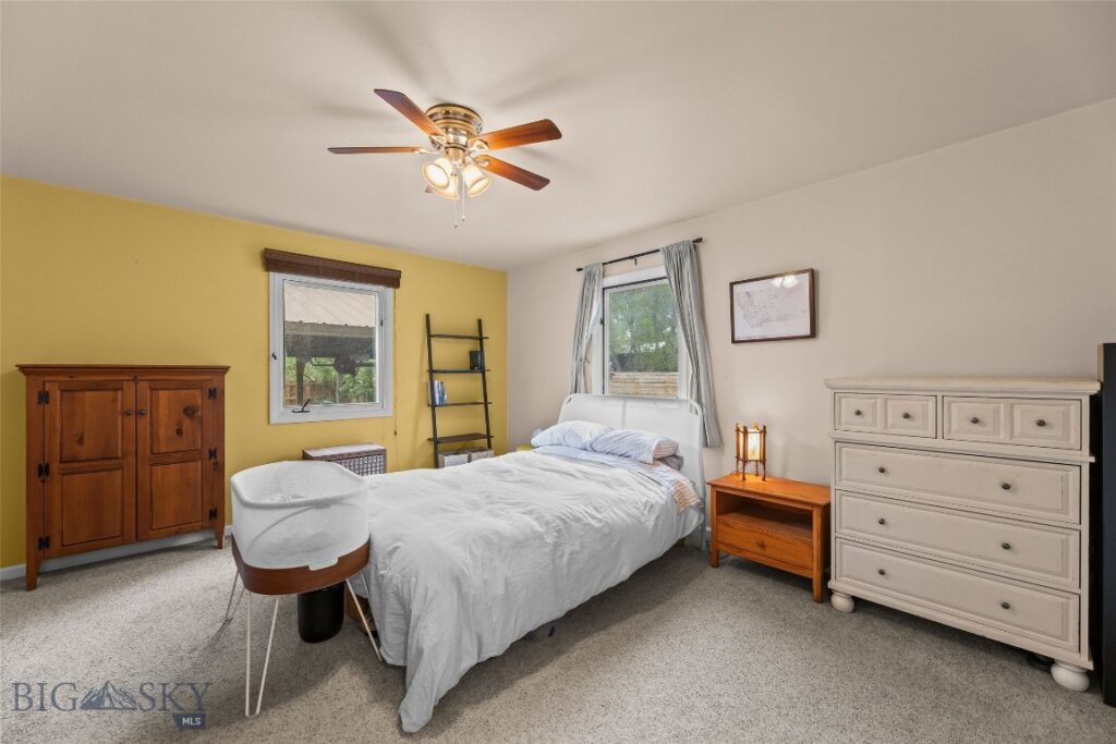 131 S M Street, Livingston MT 59047