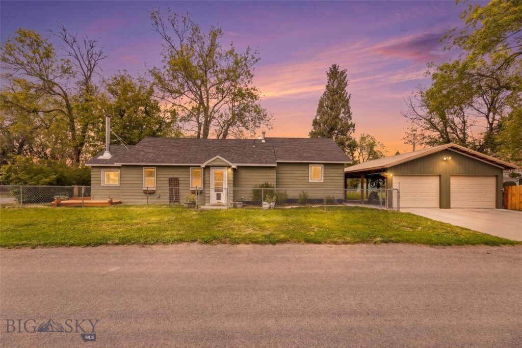 131 S M Street, Livingston MT 59047