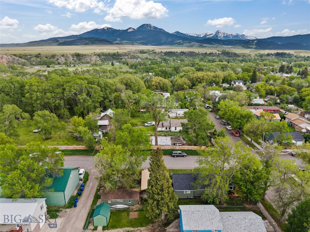 131 S M Street, Livingston MT 59047