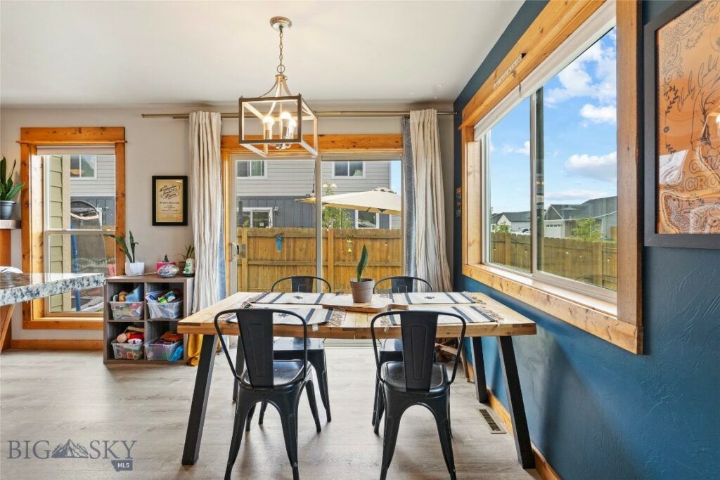 1310 Glider Lane, Belgrade MT 59714