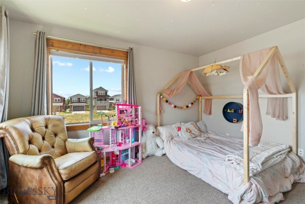1310 Glider Lane, Belgrade MT 59714
