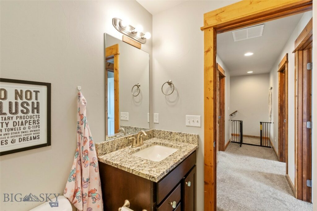 1310 Glider Lane, Belgrade MT 59714