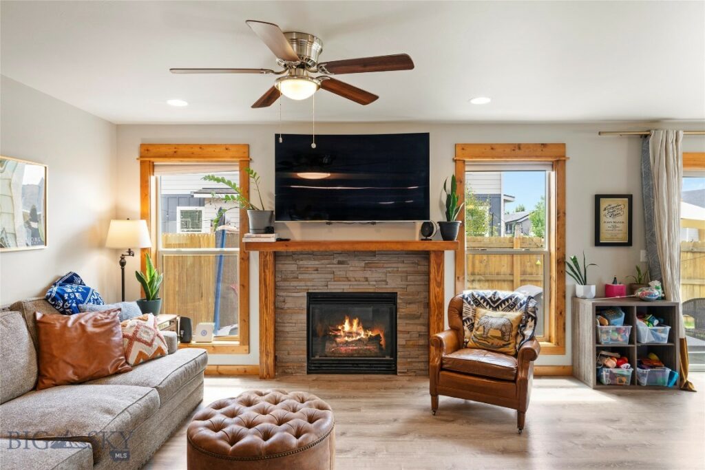 1310 Glider Lane, Belgrade MT 59714