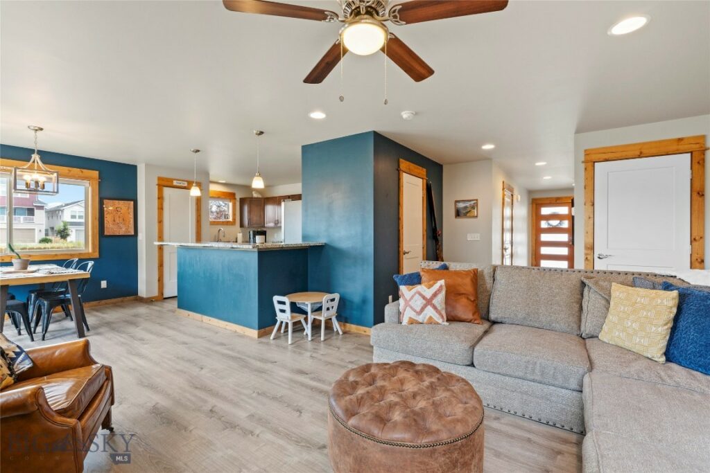 1310 Glider Lane, Belgrade MT 59714