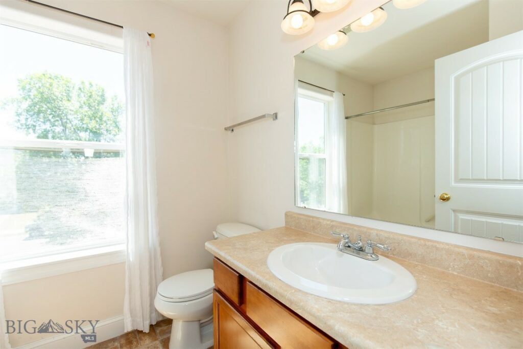 1318 Idaho Street, Belgrade MT 59714