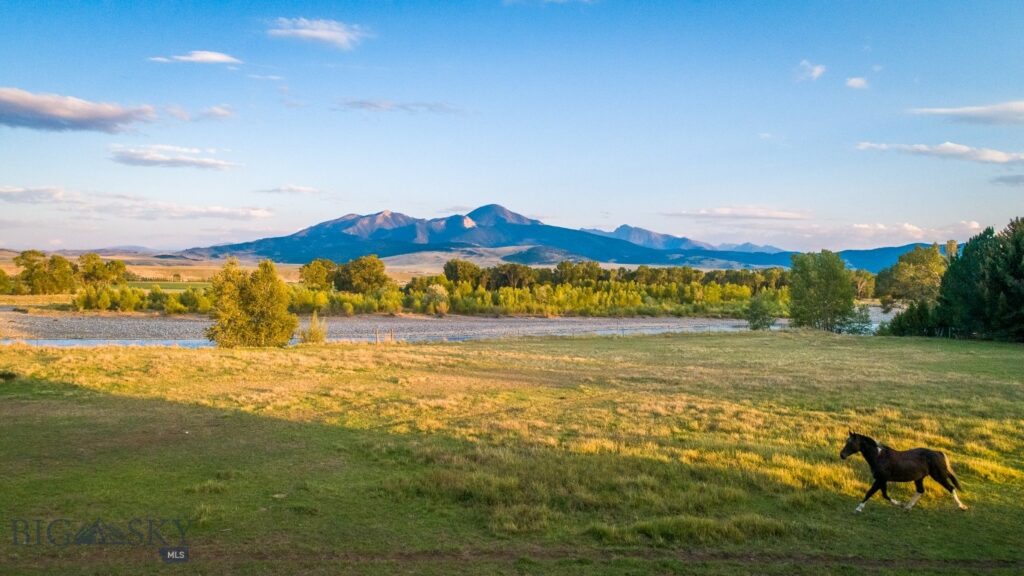 132 Old Clyde Park Road, Livingston MT 59047